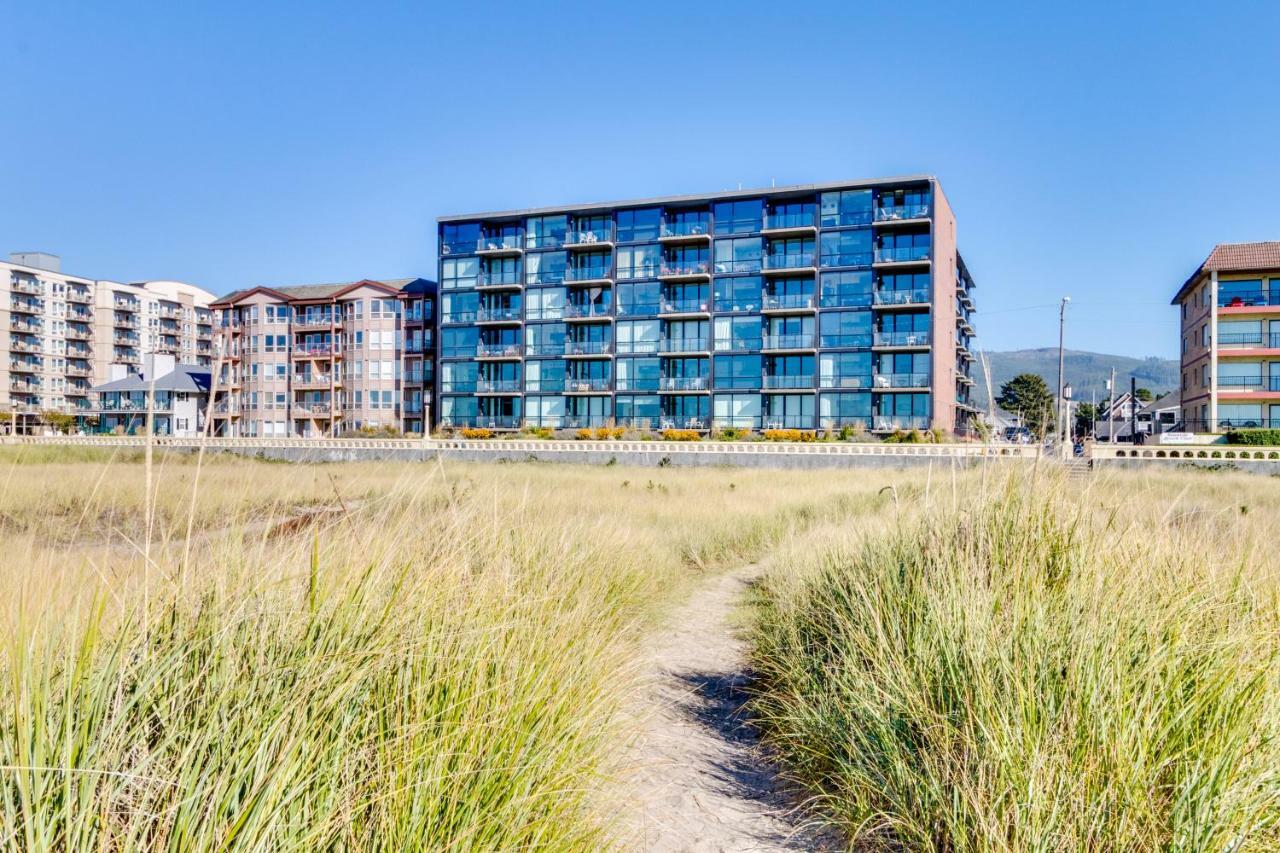2 Bed 2 Bath Apartment In The Sand And Sea Condos Сийсайд Екстериор снимка